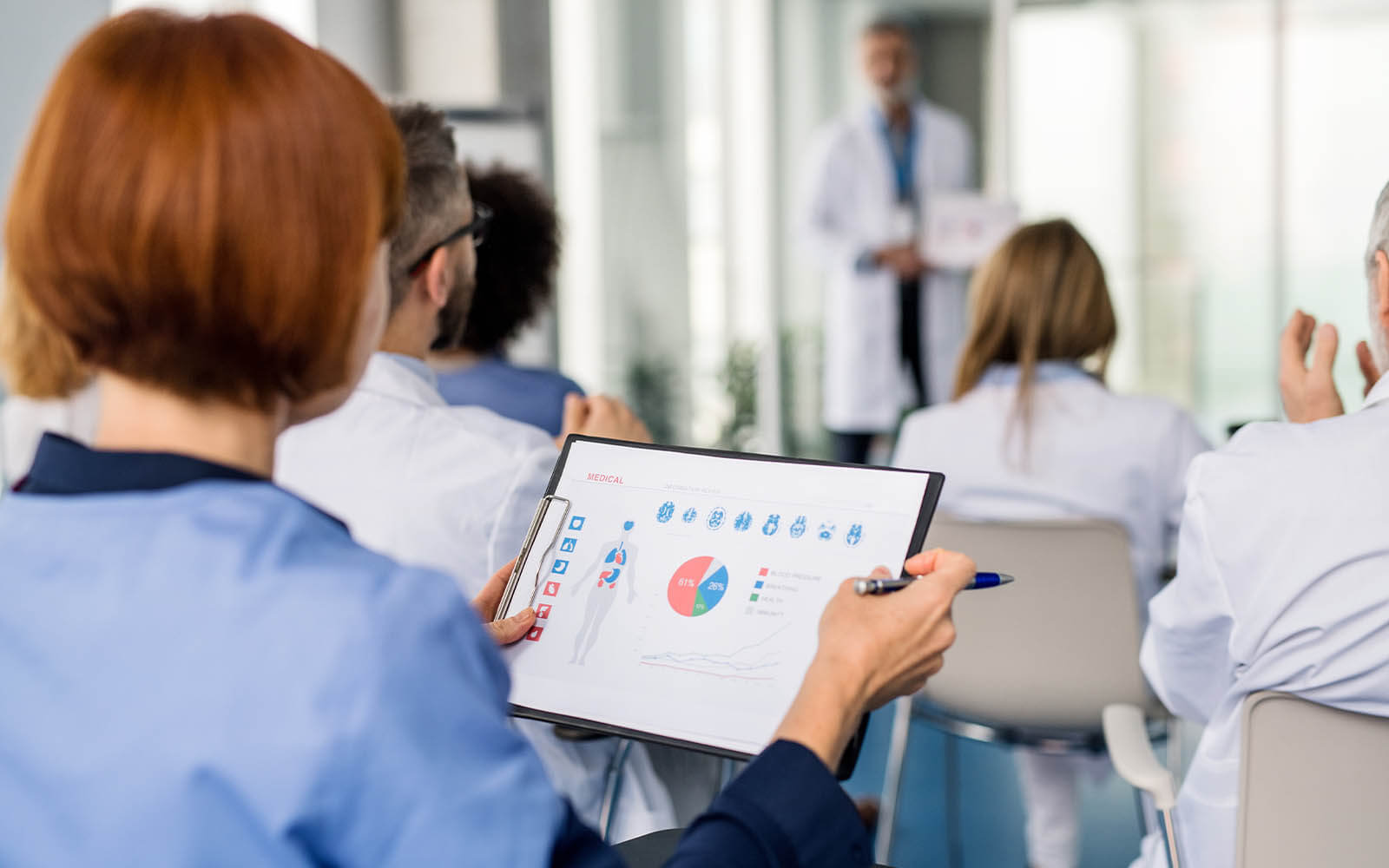 Medizinstudium So Viele Studierende Machen Den Abschluss AT